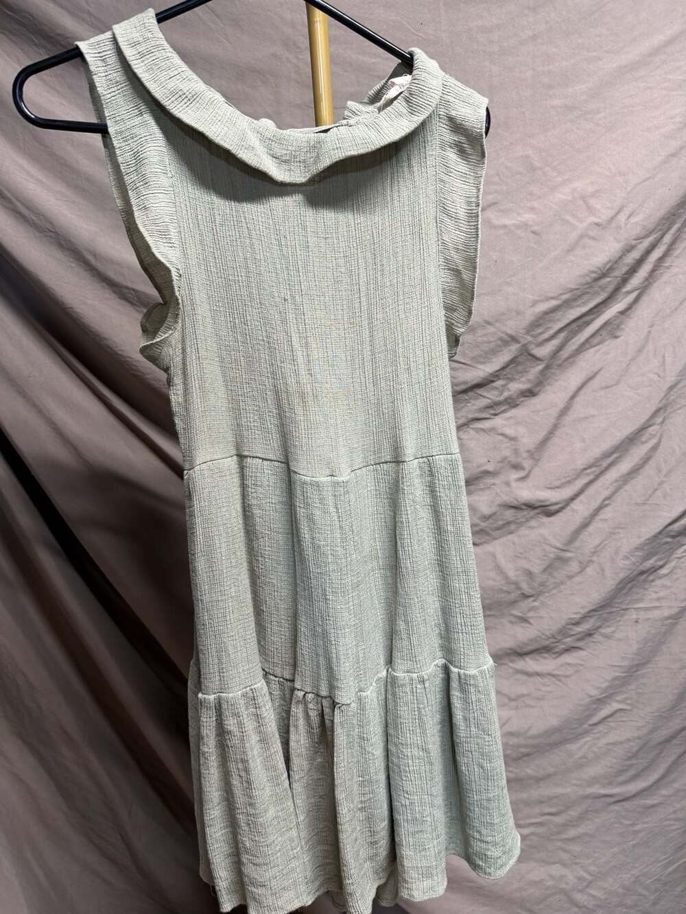 013 Sweet Wanderer Womens Dress Medium Sage Green Tiered Crinkle Beachy Coquette